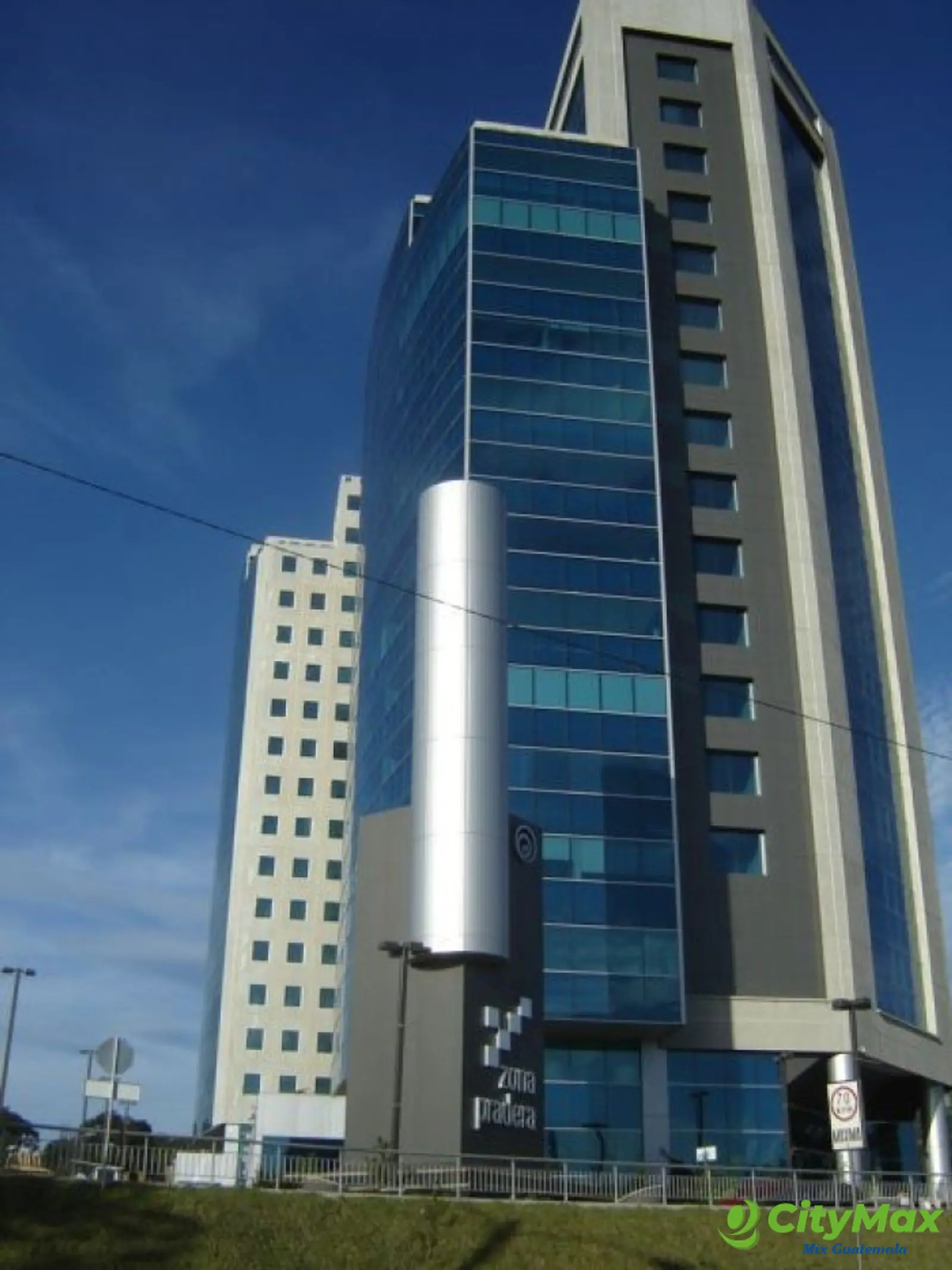 Oficina en Renta Zona Pradera Zona 10 de 86.57 mts2 - foto 18