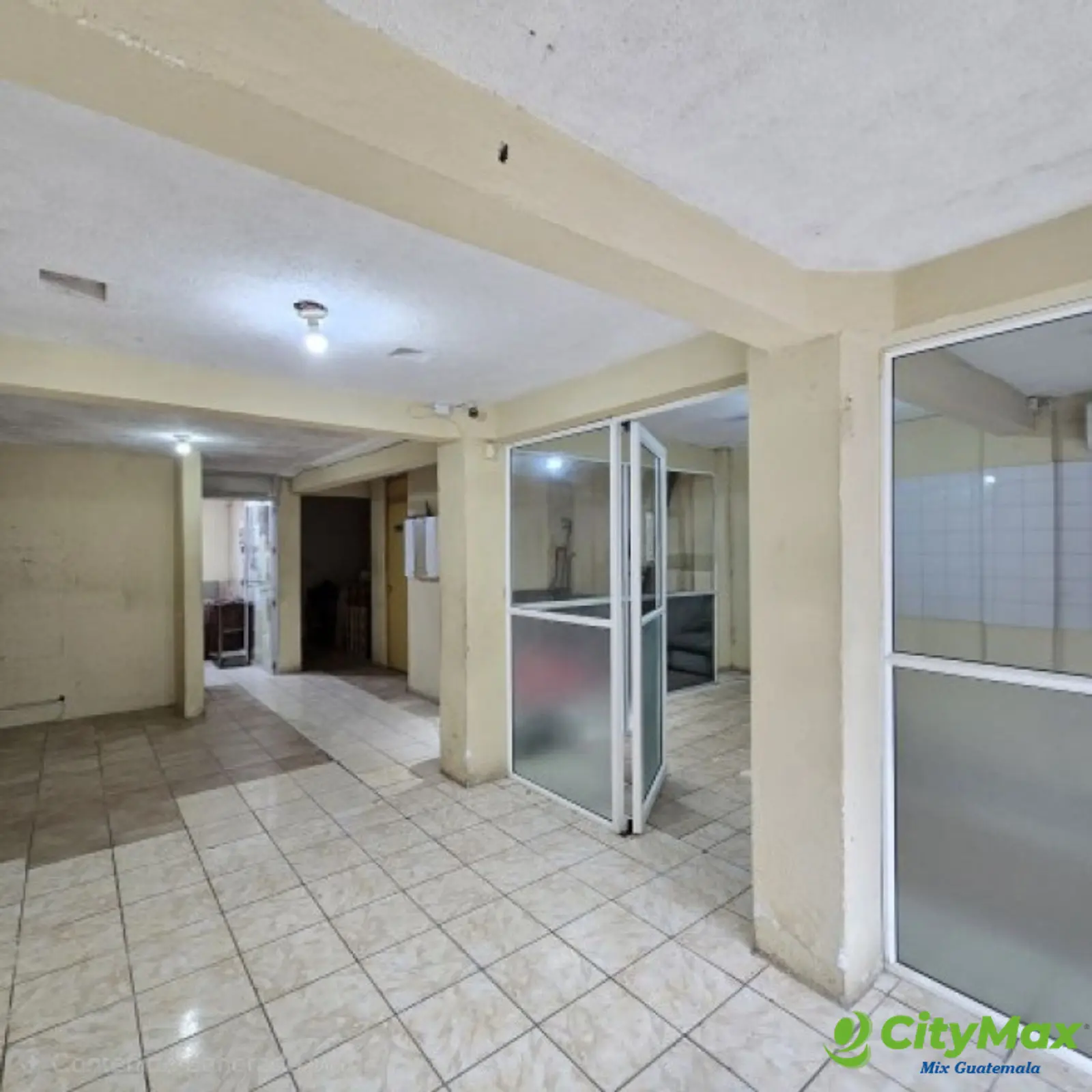 Ofi-Bodega en Venta Villa Canales Colonia Residencial - foto 2