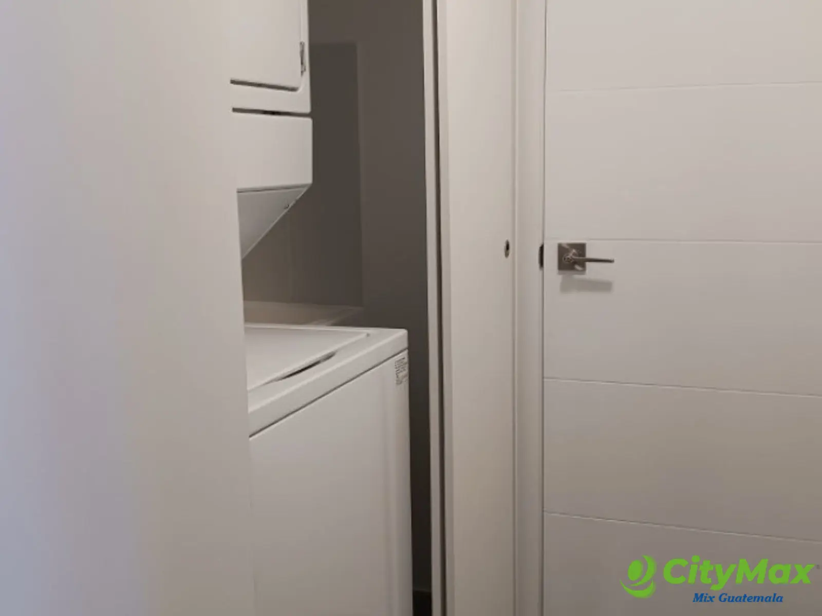 Apartamento Amueblado en Renta Zona 4 Guatemala, Modra - foto 16