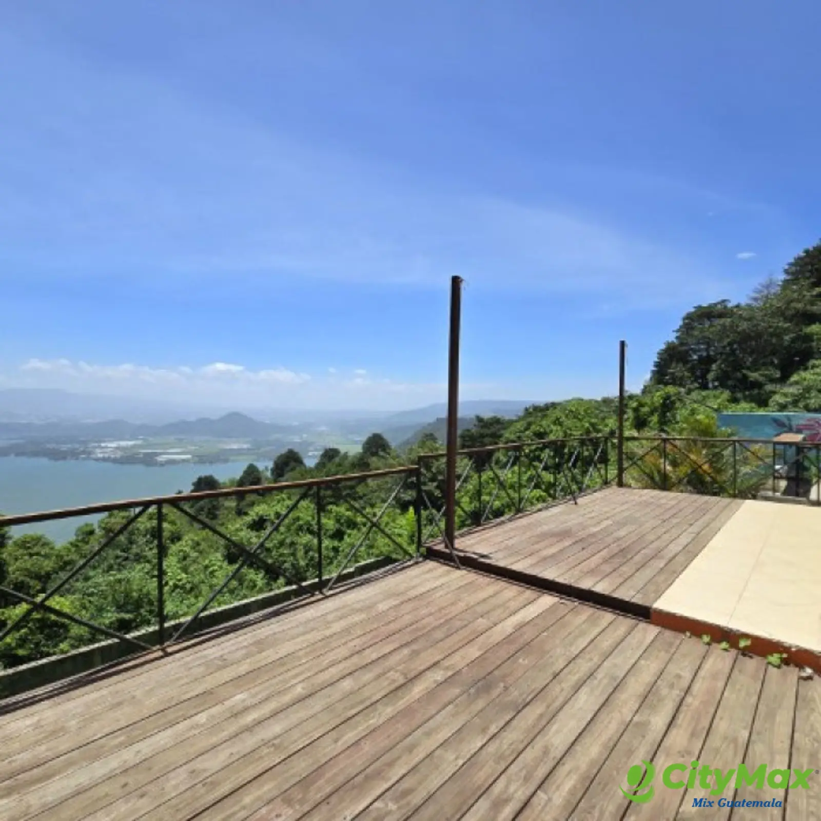 Casa en Venta con Vista Panorámica al Lago de Amatitlán - foto 2