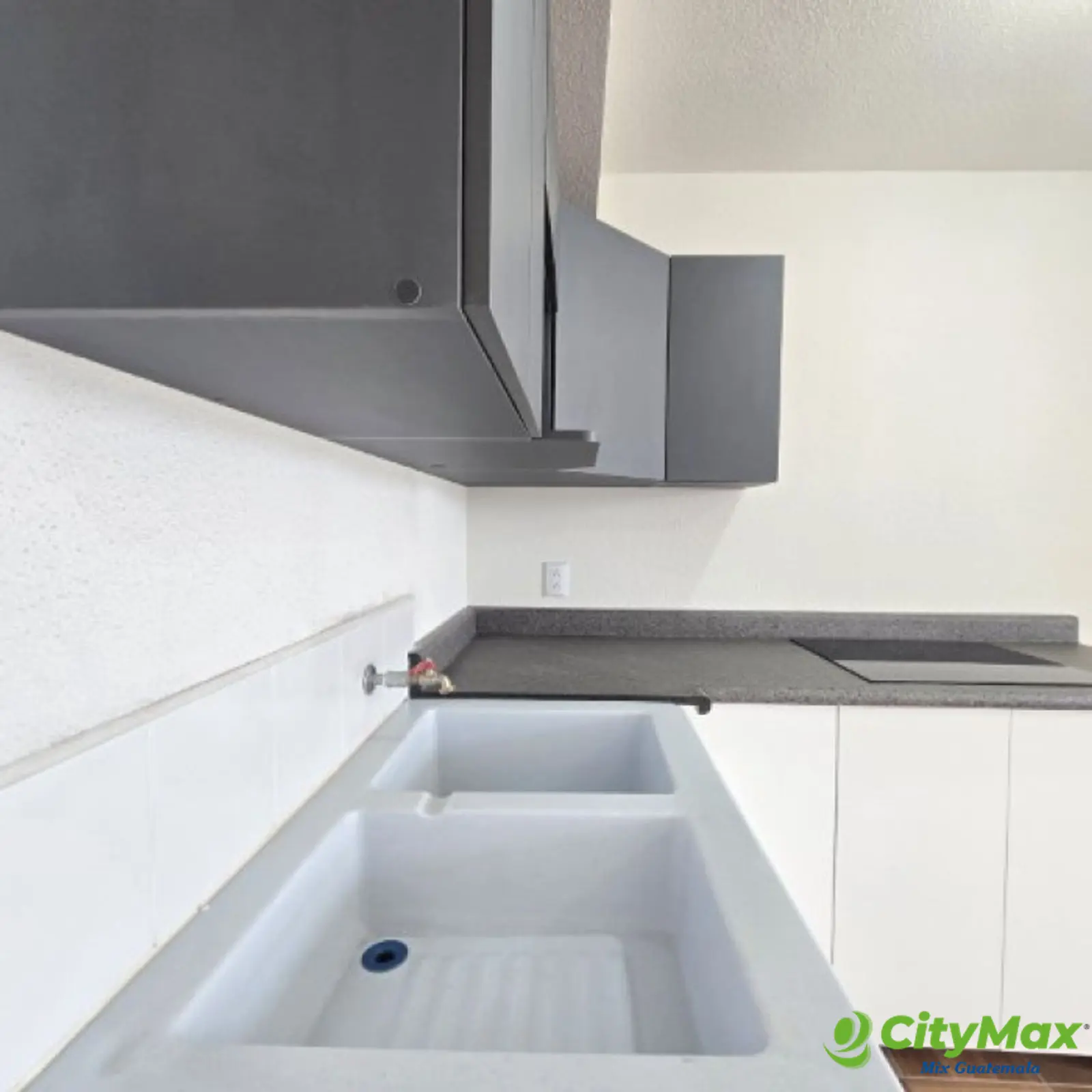 Apartamento en Renta Zona 8 Guatemala Santa Cecilia - foto 6