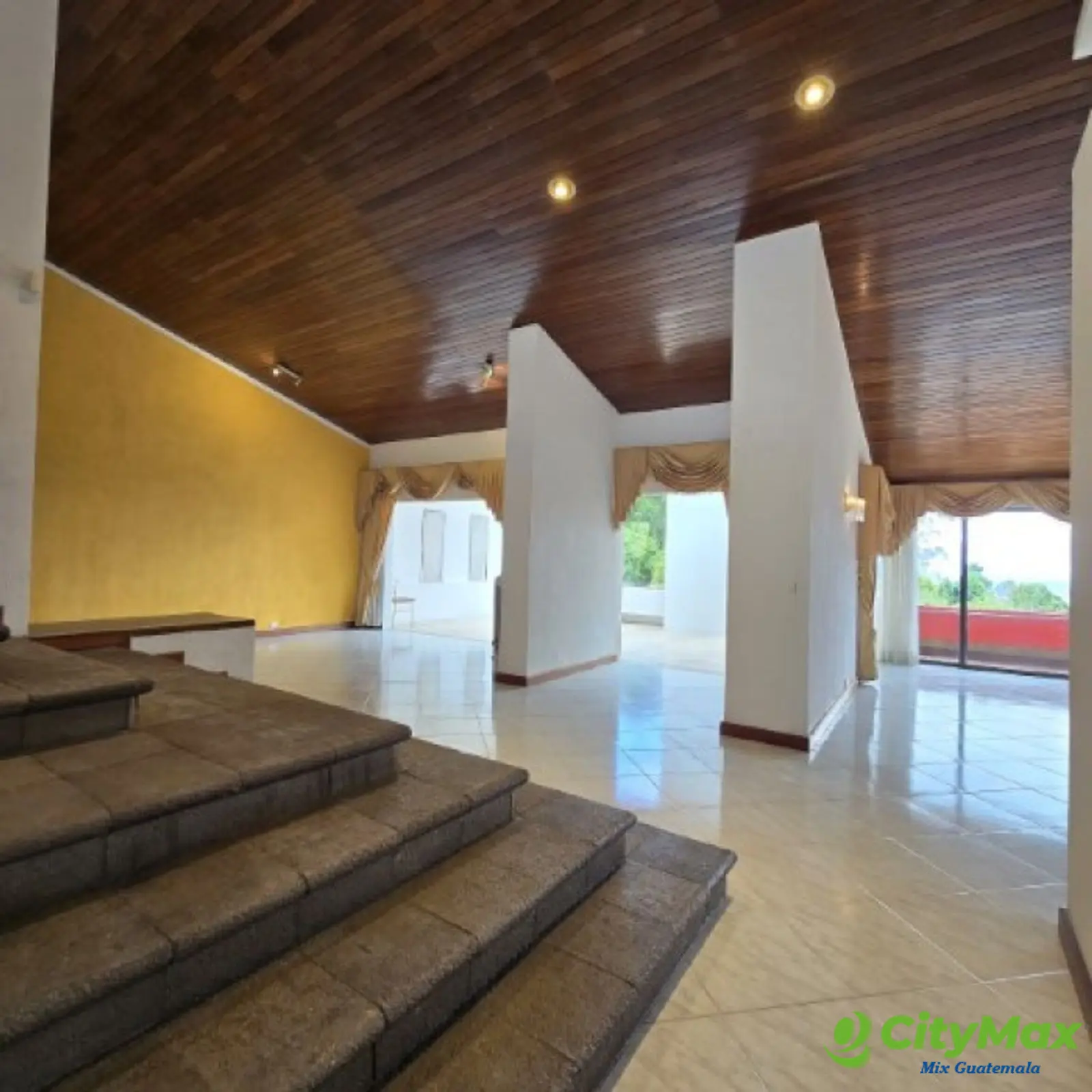 Casa en Venta en Montebello, Carretera a El Salvador - foto 8
