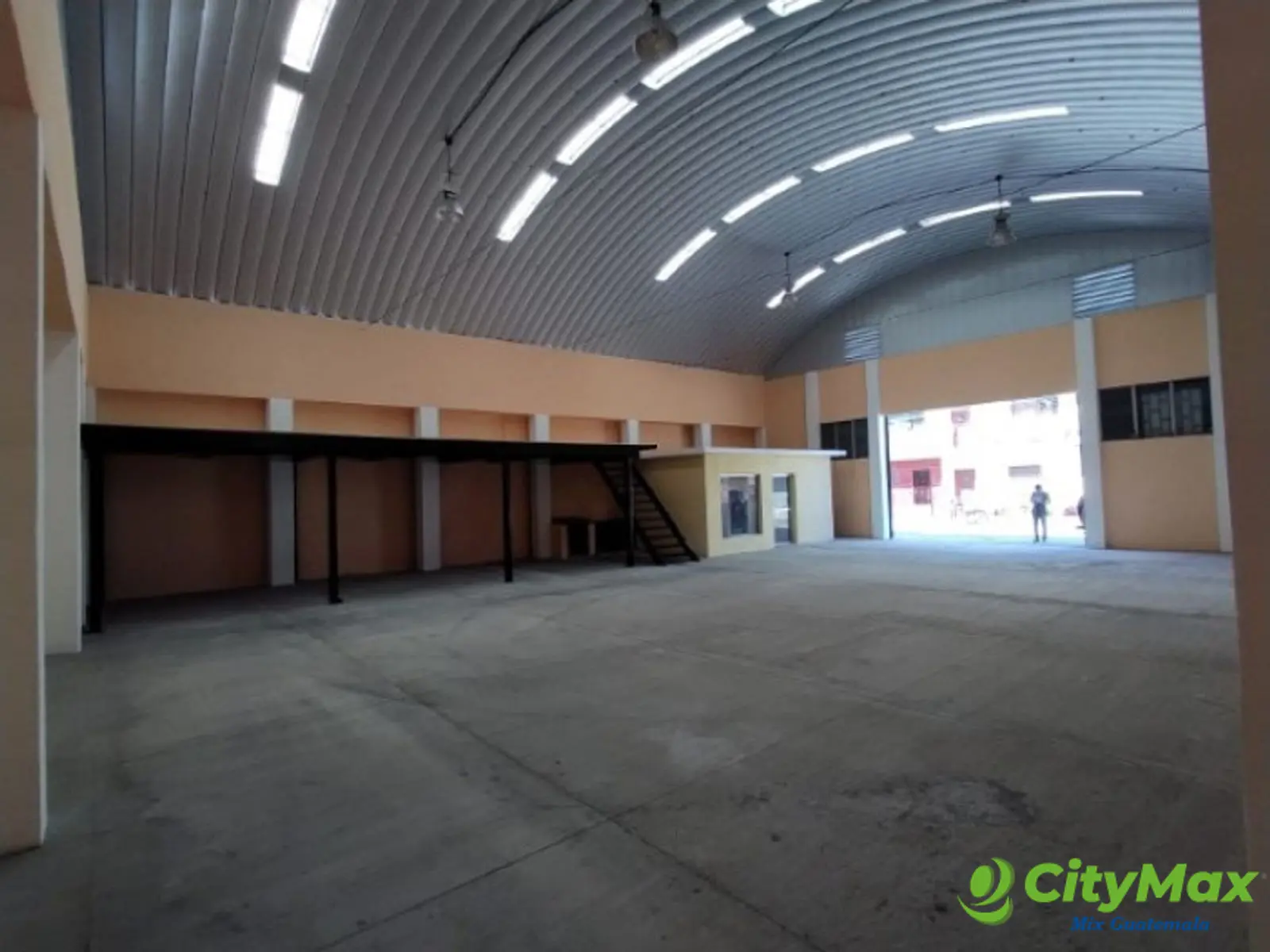 Bodega en Renta Zacapa a 600 mts Carretera al Atlántico - foto 4