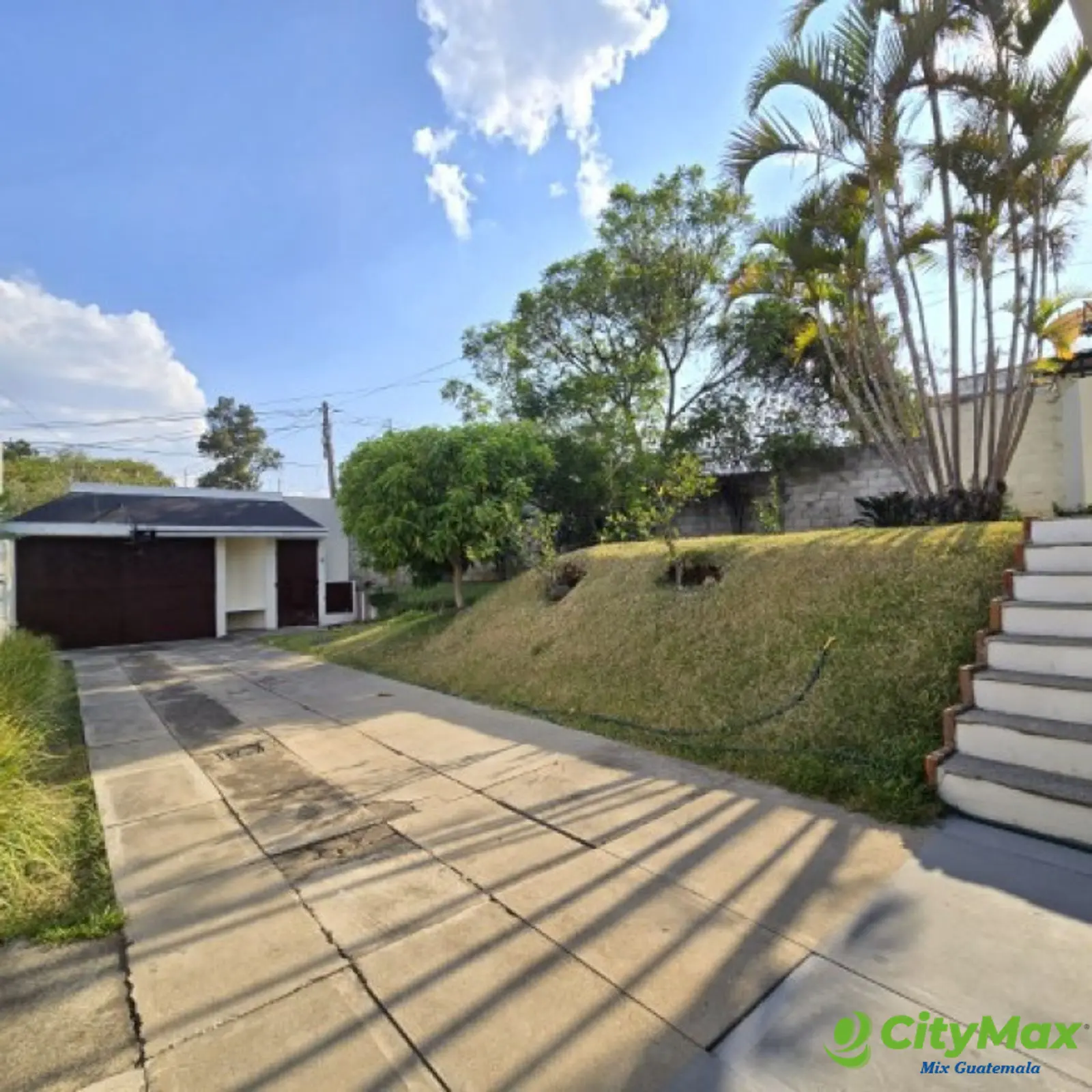 Casa en Venta Balcones de San Cristóbal, Guatemala - foto 2