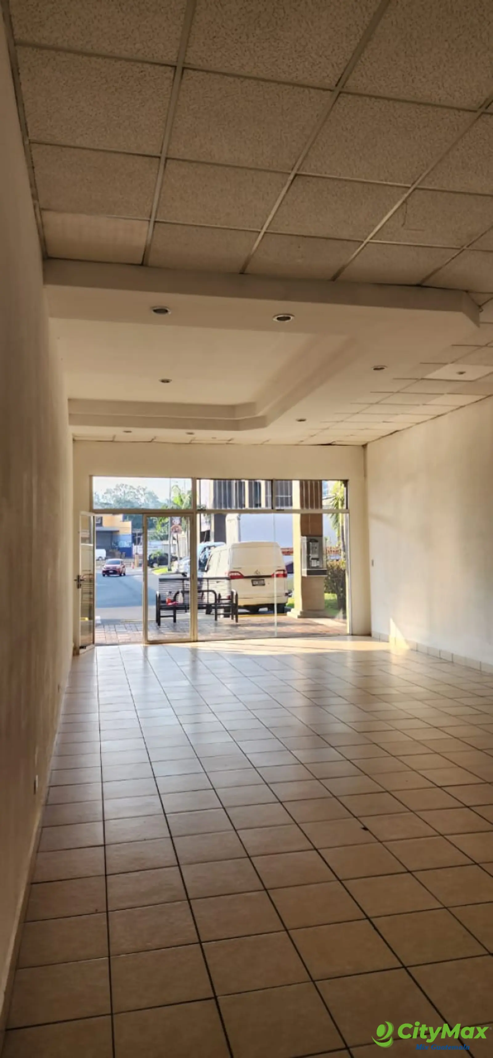 Local en Alquiler en Villa Nueva - foto 4
