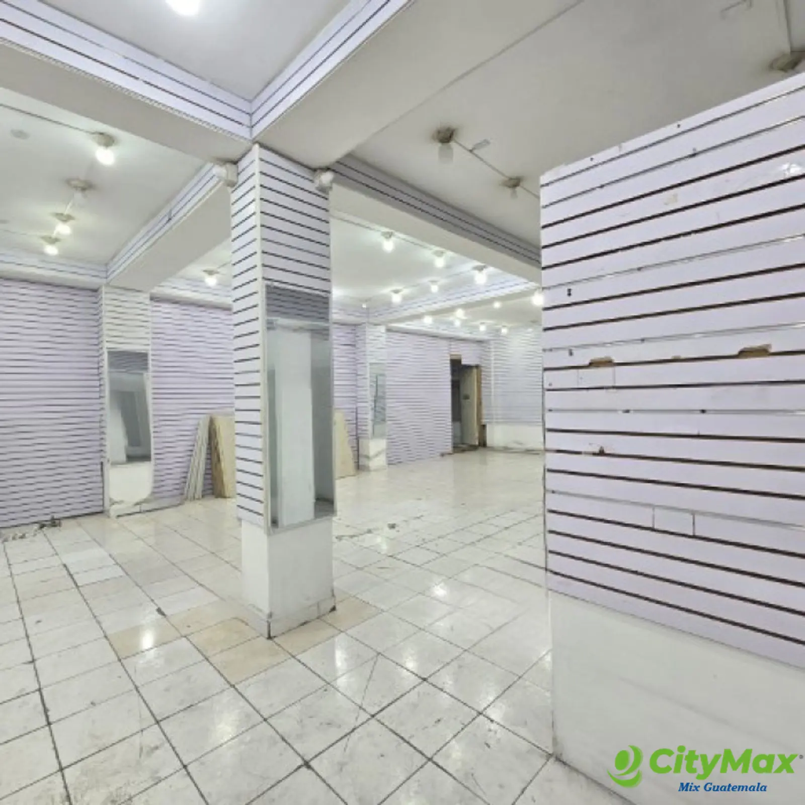 Local Grande en Renta San Cristóbal con alta exposición - foto 11