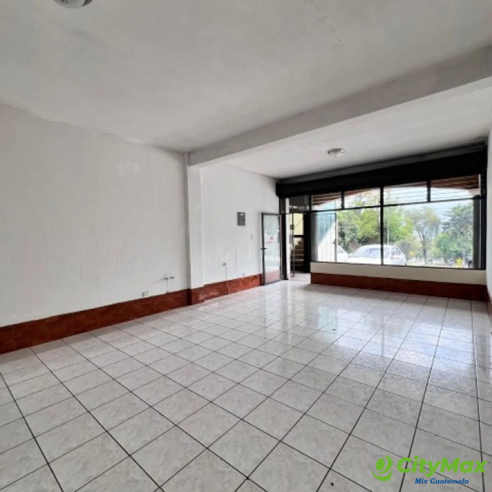 Local en Renta San Cristóbal, Bulevar Balcones - foto 2