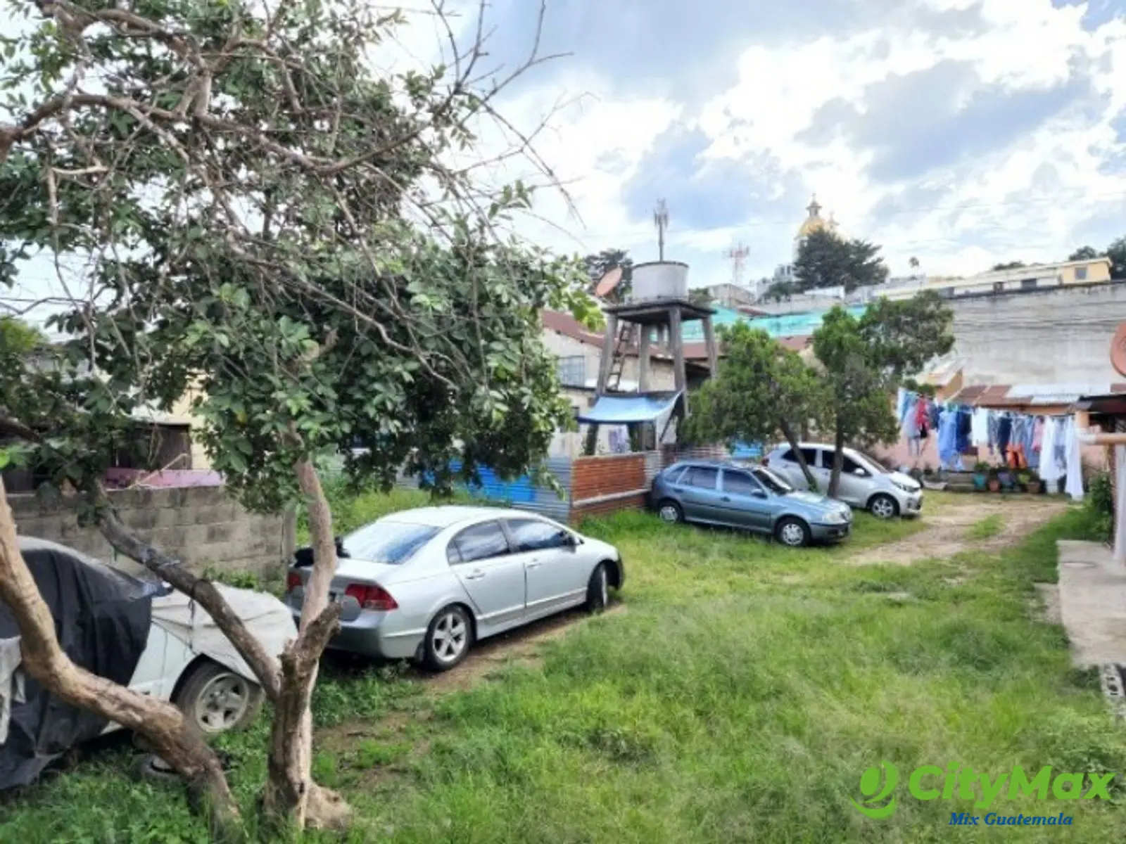Terreno Comercial en Renta Zona 1 Mixco, por el parque - foto 9