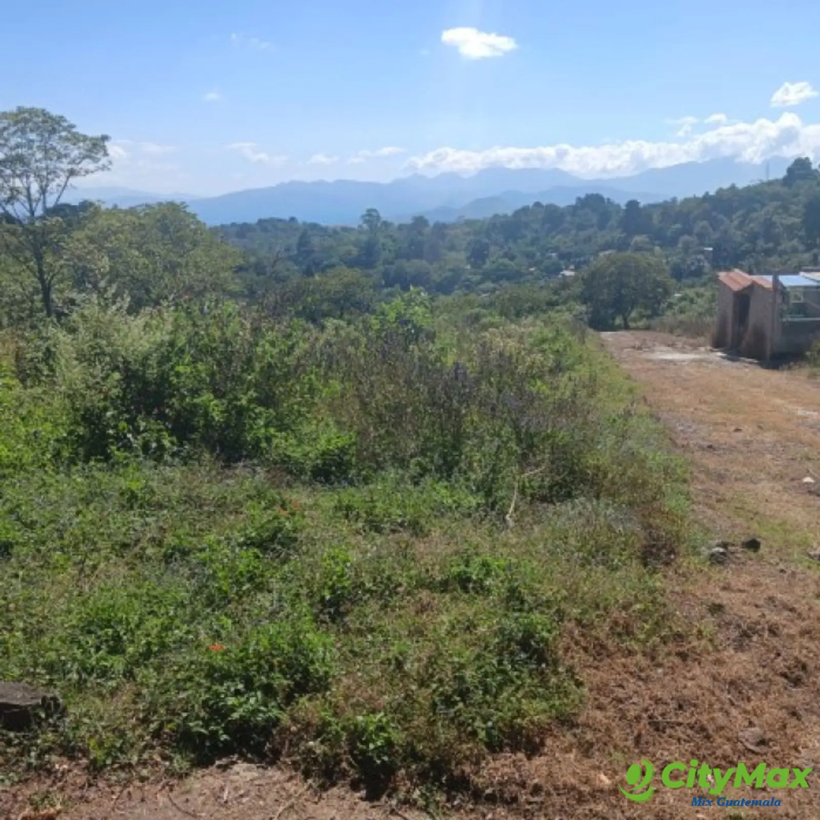 Terreno residencial en venta en Vistas de Versalles I - foto 8