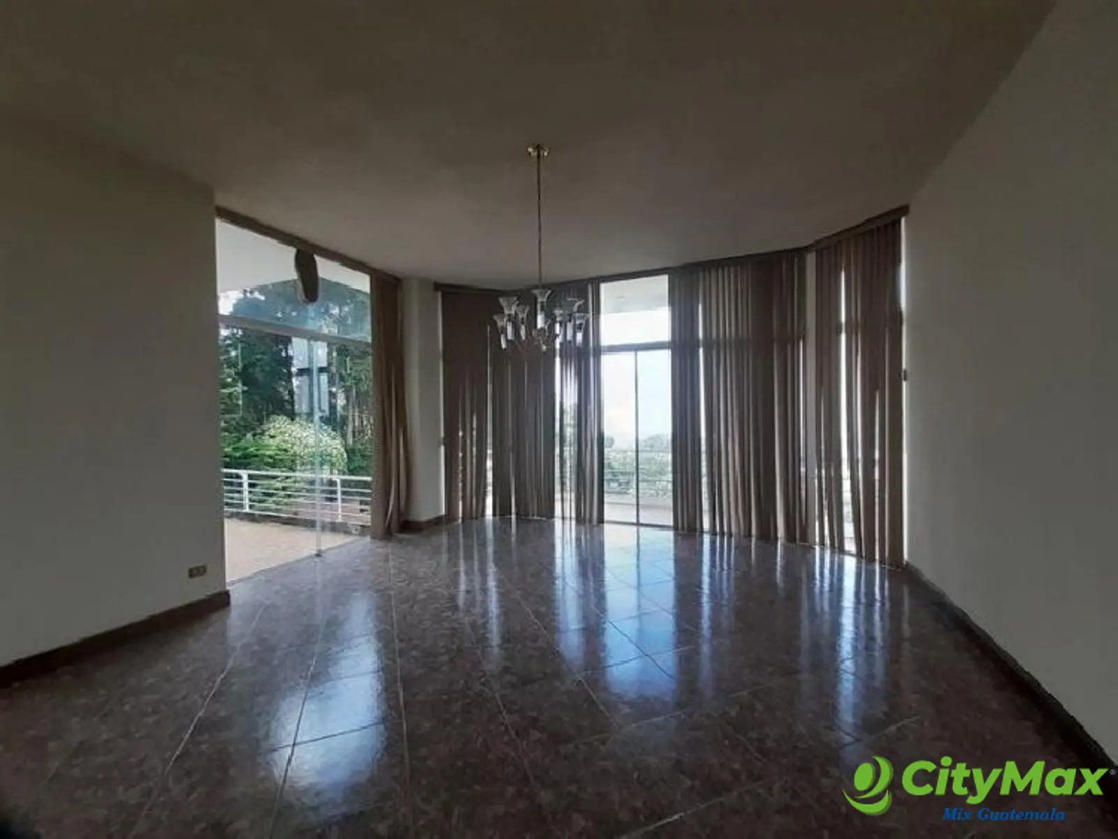 Mansión en Renta o Venta en Santa Catarina Pinula - foto 9