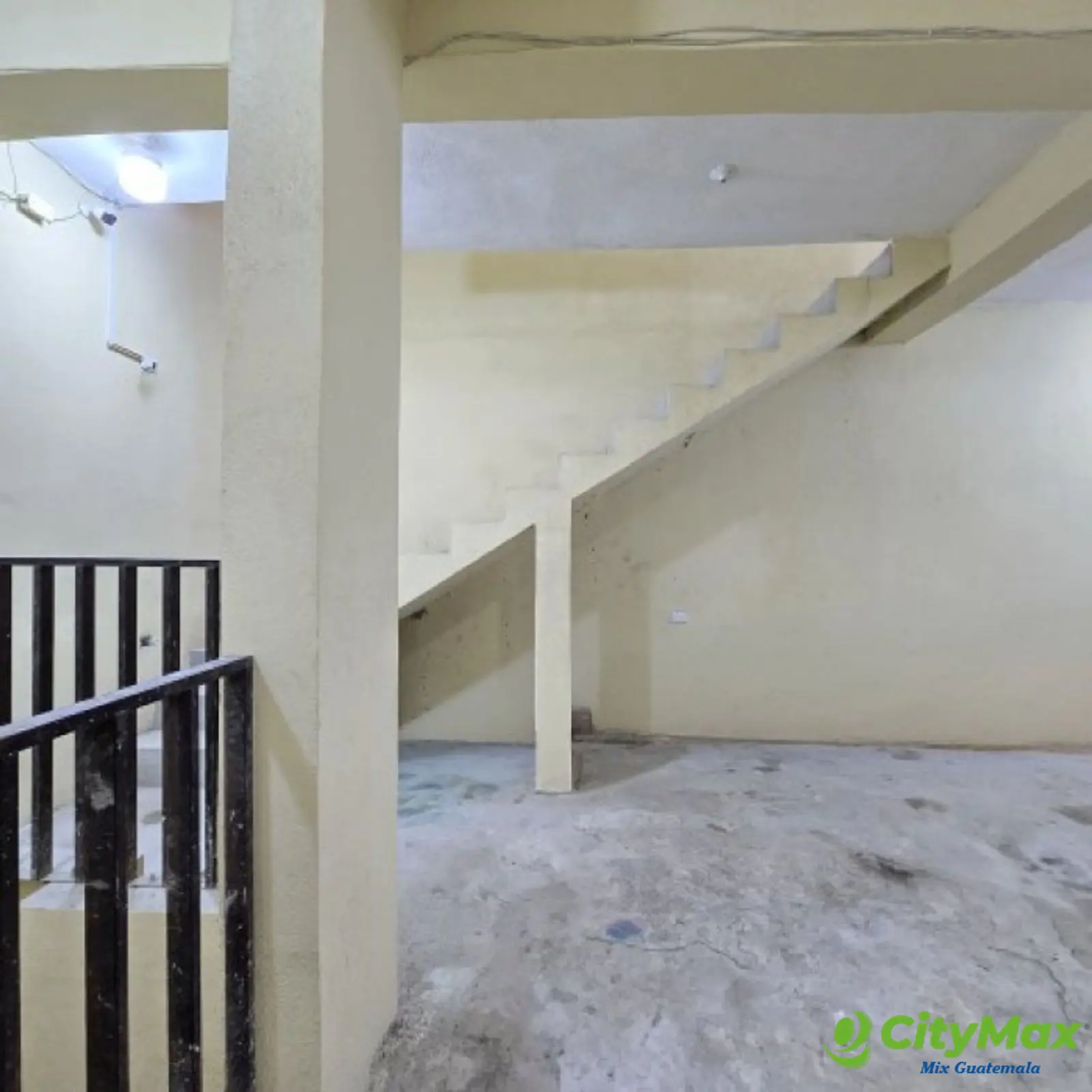 Ofi-Bodega en Venta Villa Canales Colonia Residencial - foto 9