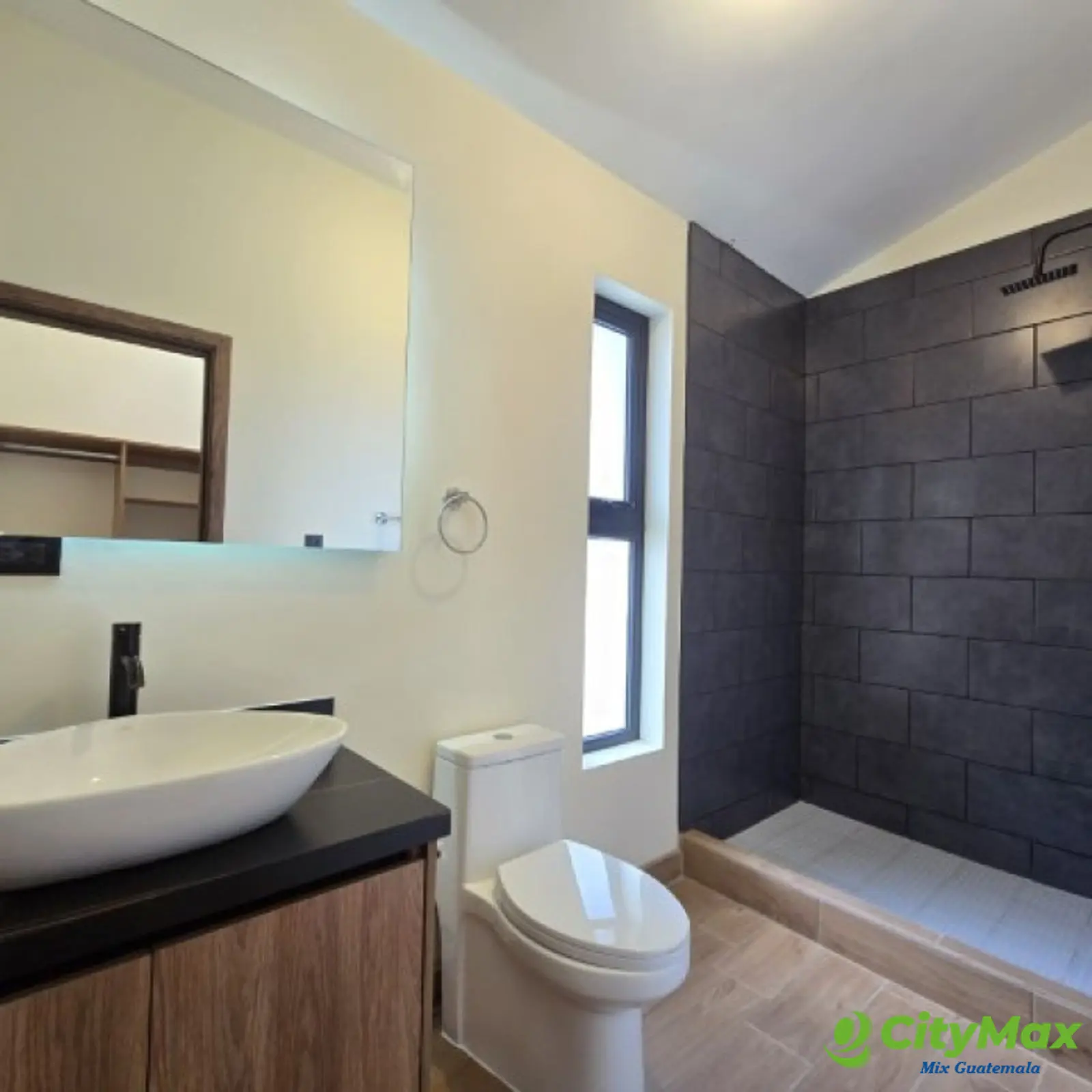 Casa Nueva en Renta Sector B1 San Cristóbal Z. 8 Mixco - foto 20
