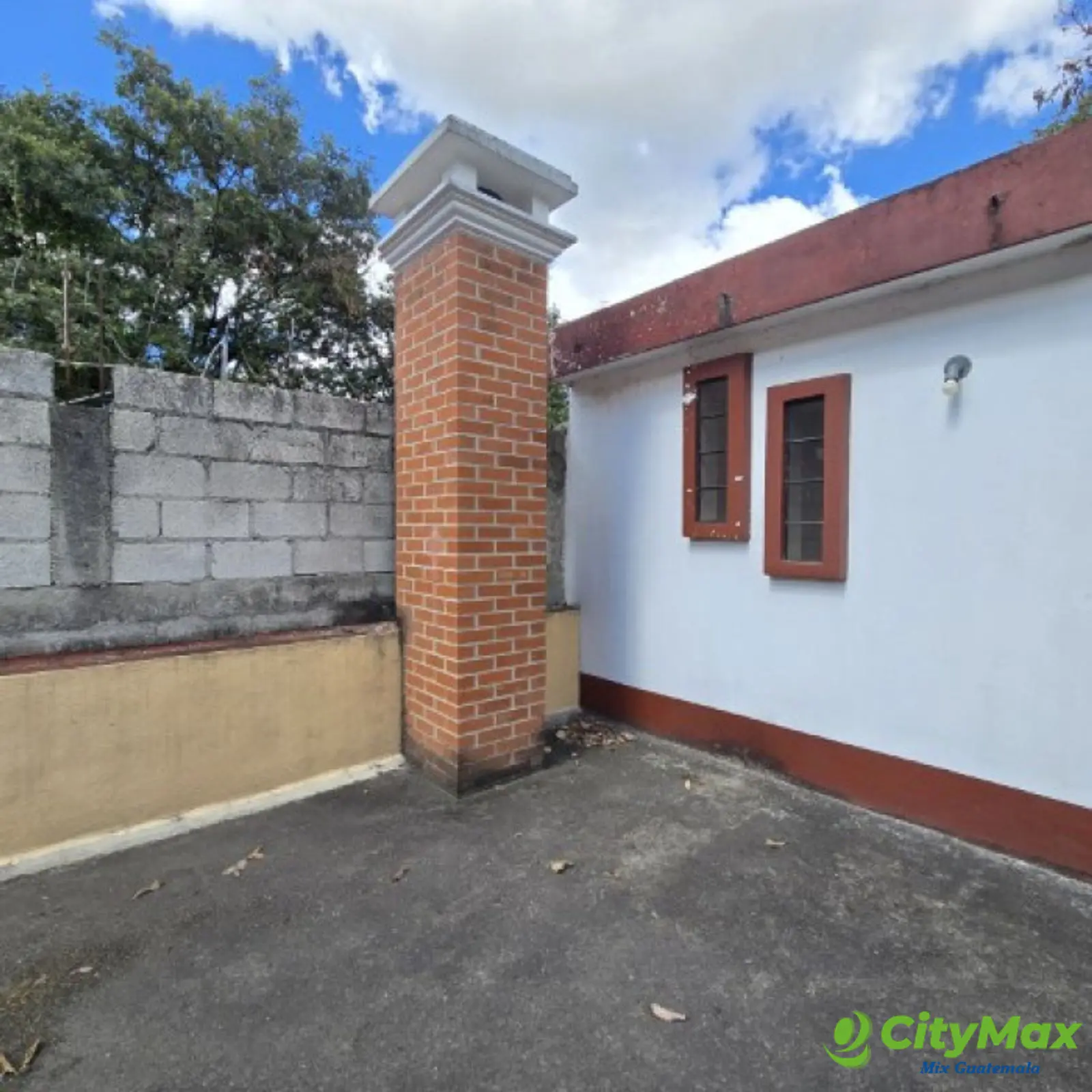 Casa grade en Venta Las Hojarascas Zona 1 de Mixco - foto 9