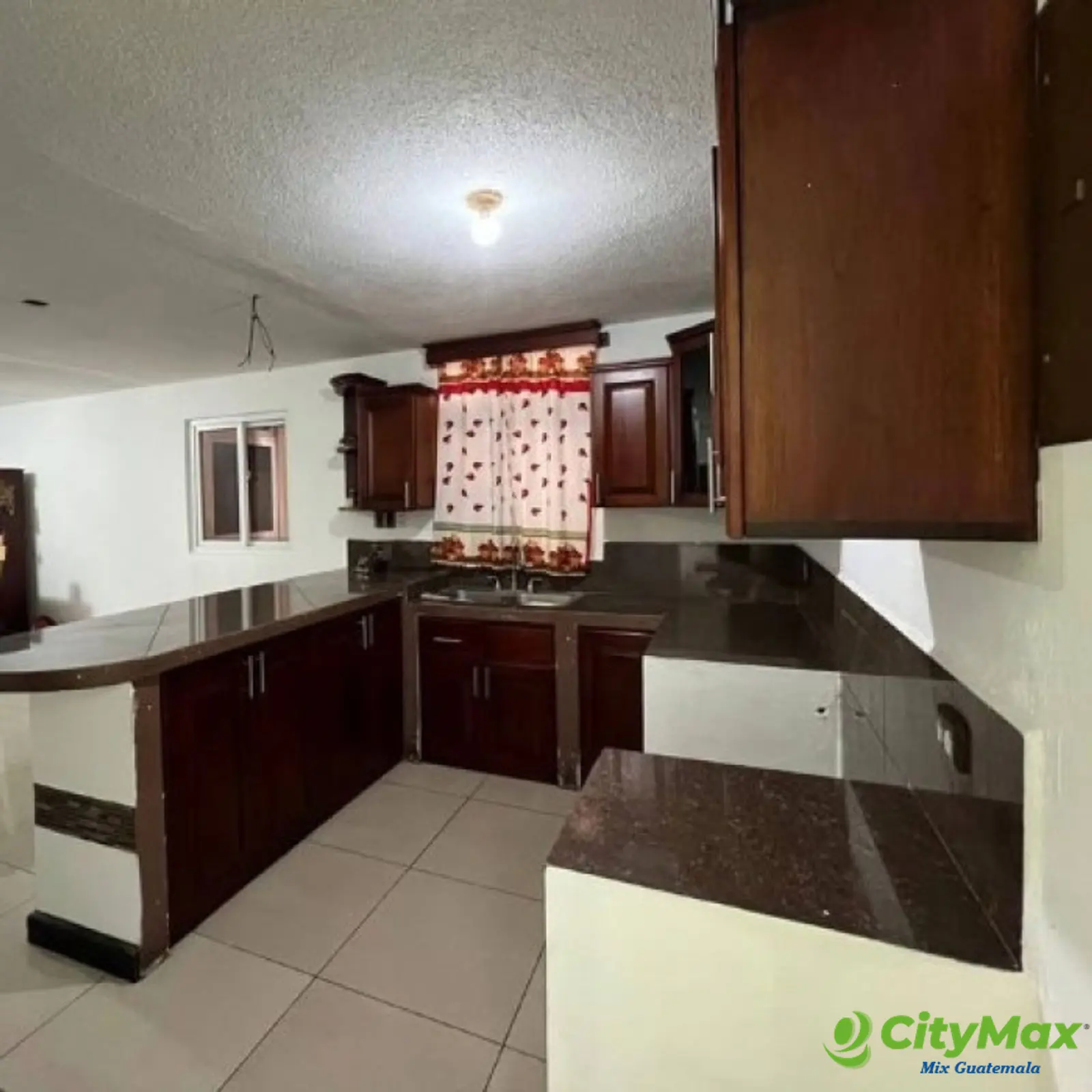 Casa en Venta Zona 7 Guatemala, Bosques de Linda Villa - foto 8