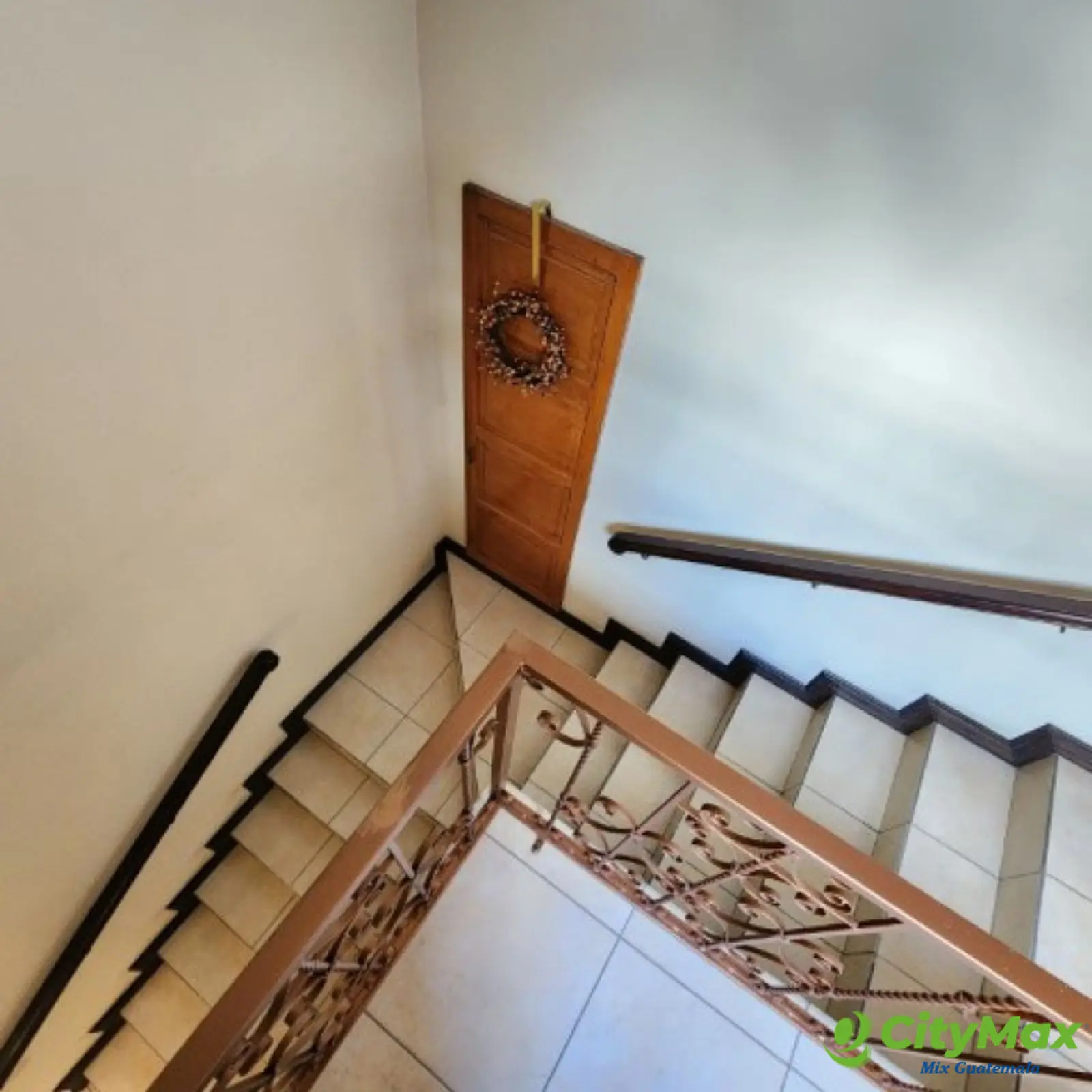 Casa de Un Nivel en Renta San Cristóbal, Guatemala - foto 29