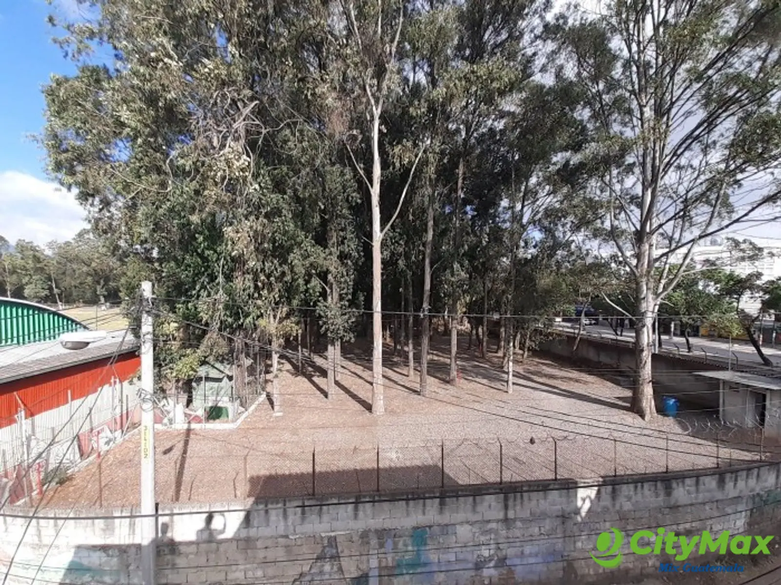 Propiedad en Venta con Apartamentos en Calzada San Juan - foto 12
