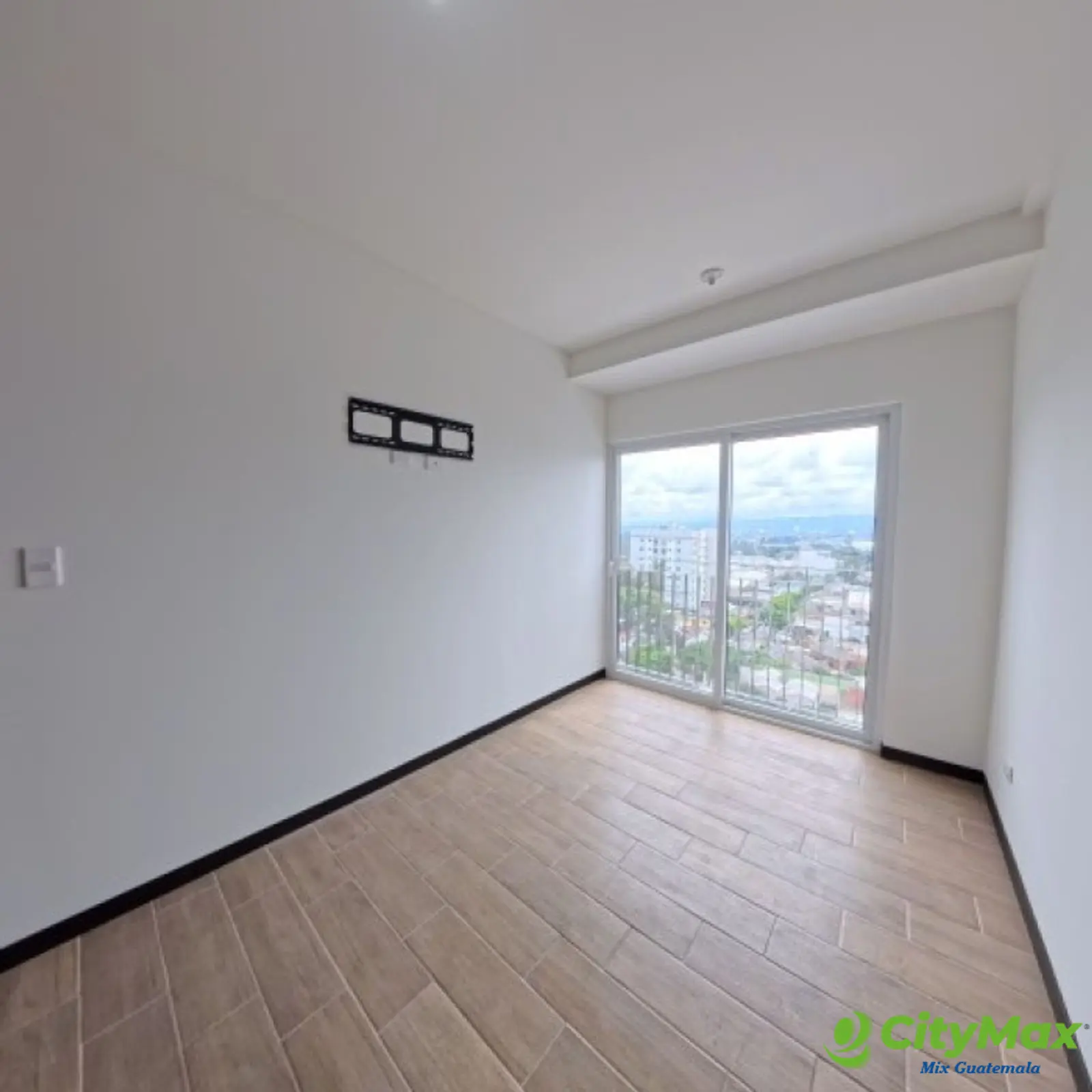 Apartamento en Renta Zona 7 Calzada Roosevelt, Ciudad - foto 2