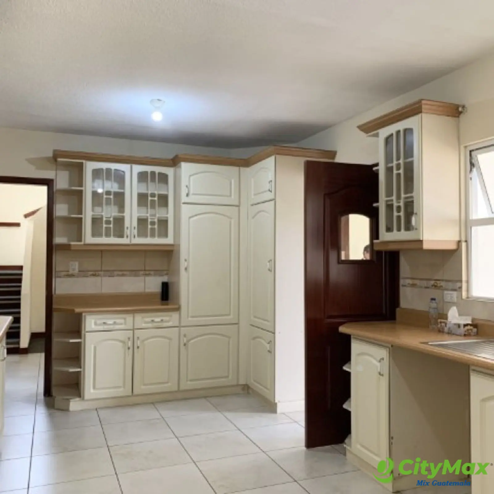 Casa en Venta Bosques de San Nicolas Zona 4 Mixco - foto 8