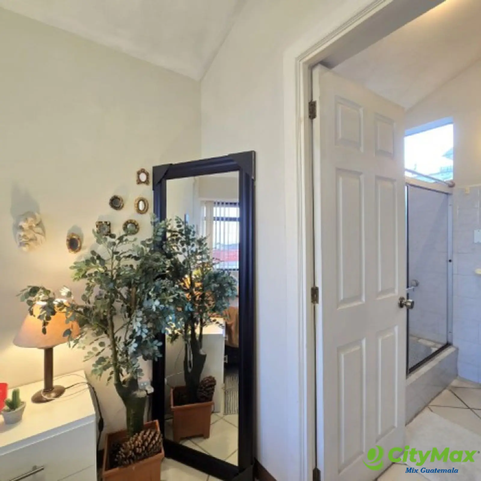 Casa en Venta Balcones de San Cristóbal, Guatemala - foto 21