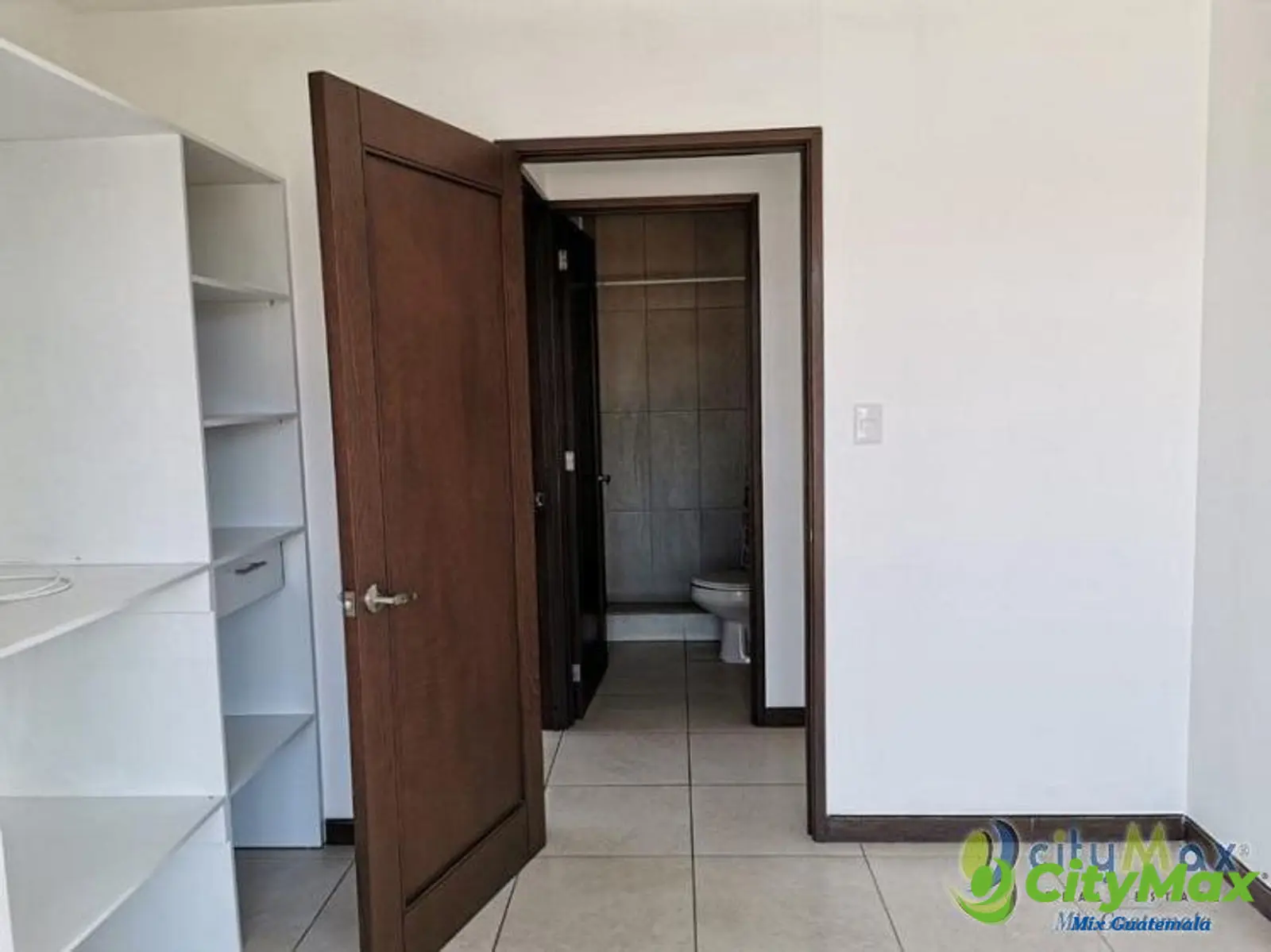 Apartamento en Venta en Pórtico Zona 7  - foto 3