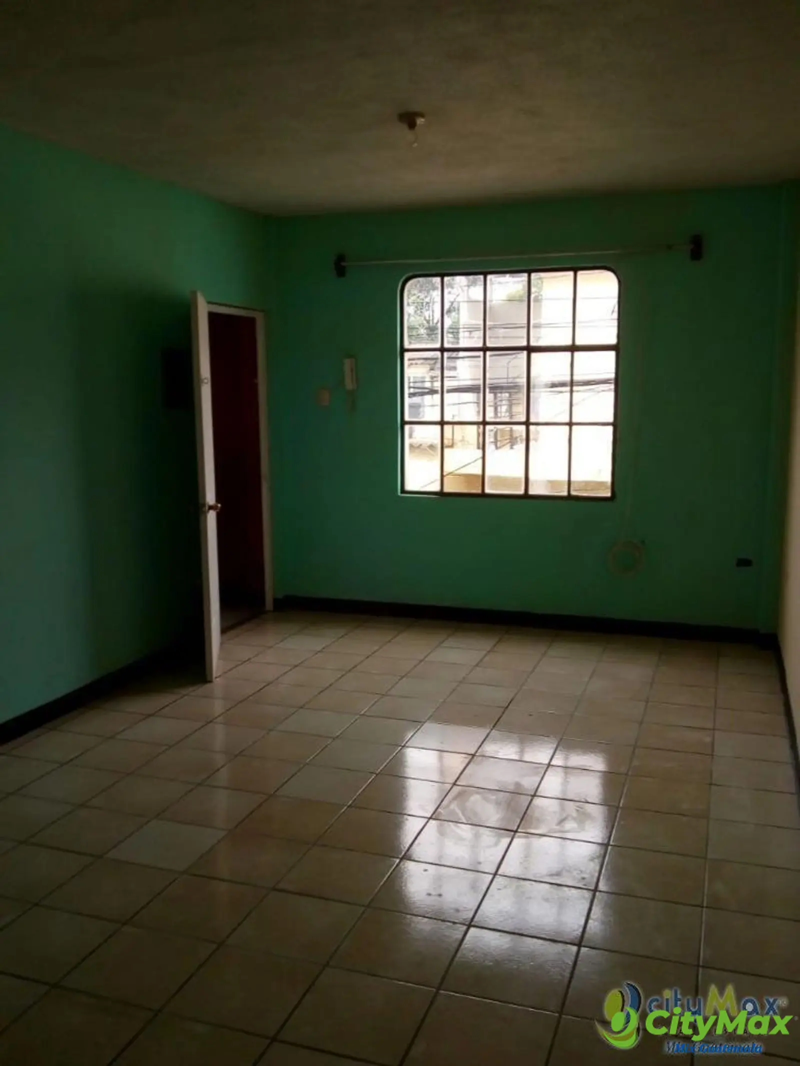 Edificio en Venta con 4 Apartamentos en Villa Nueva - foto 6