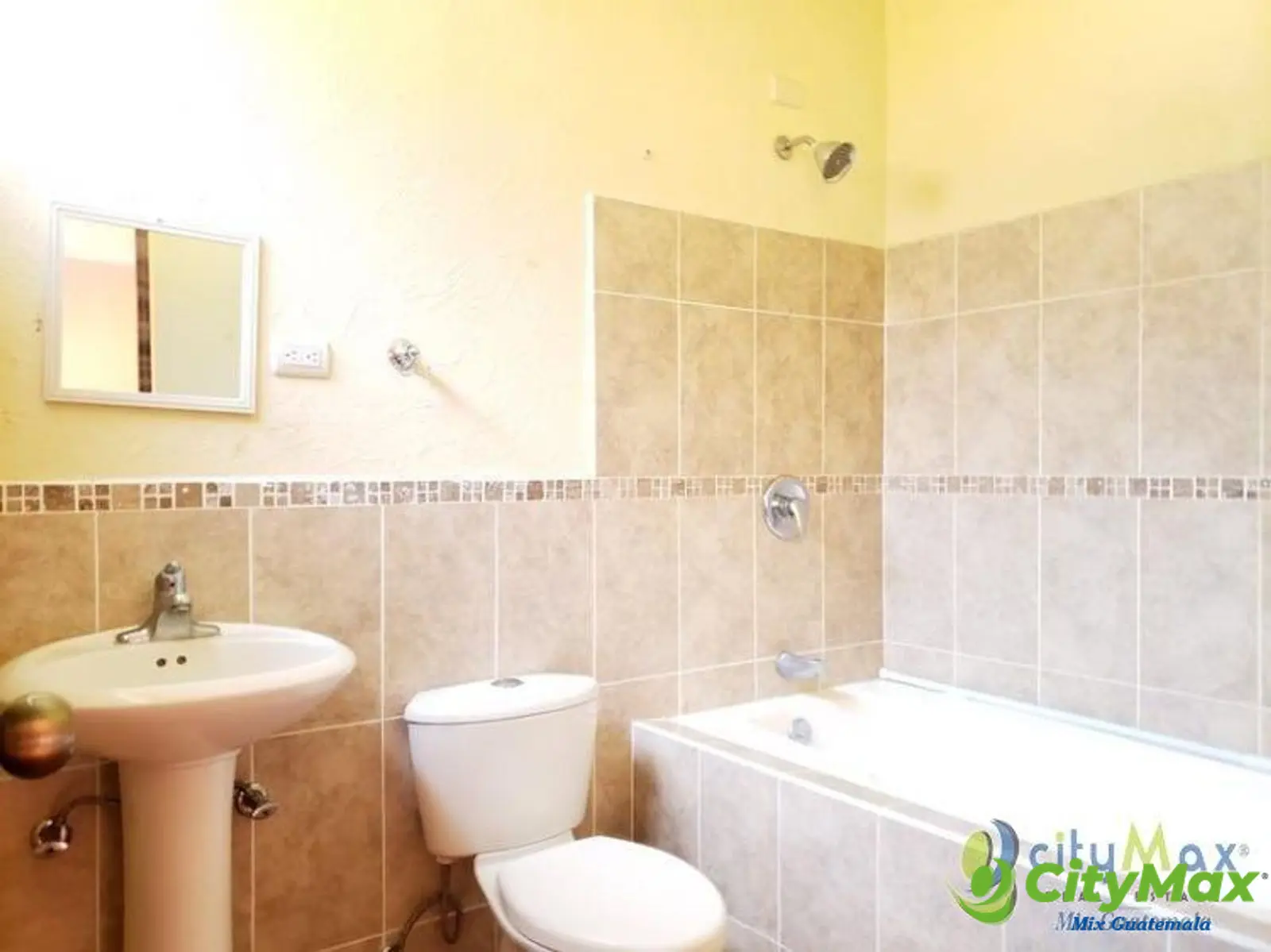 Casa en Venta en Bosques del Mirador Zona 6 Mixco - foto 11