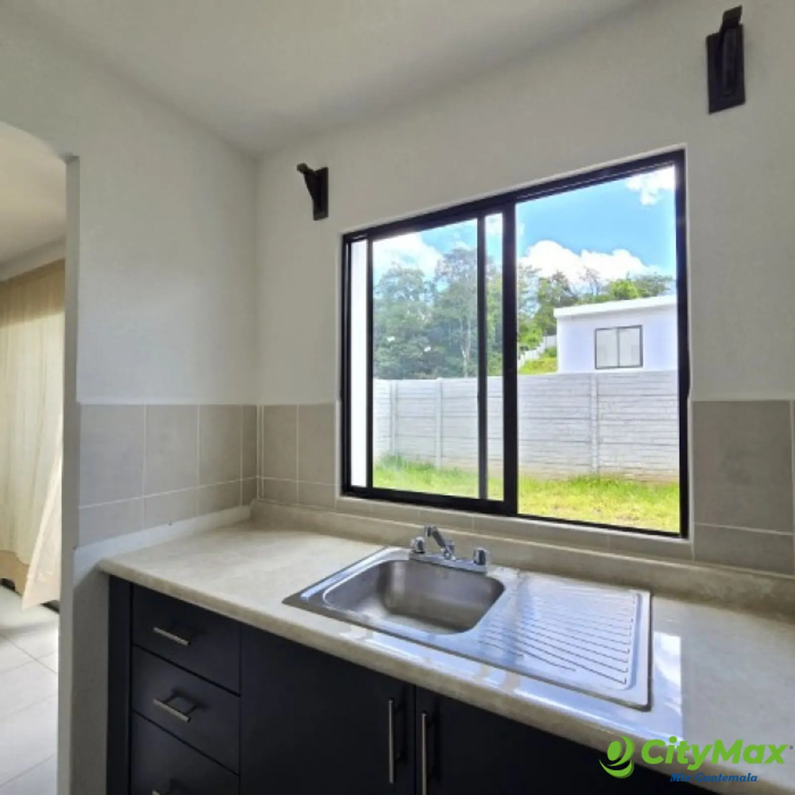 Casa en Renta Santa Fe Carretera a El Salvador (vacía) - foto 5
