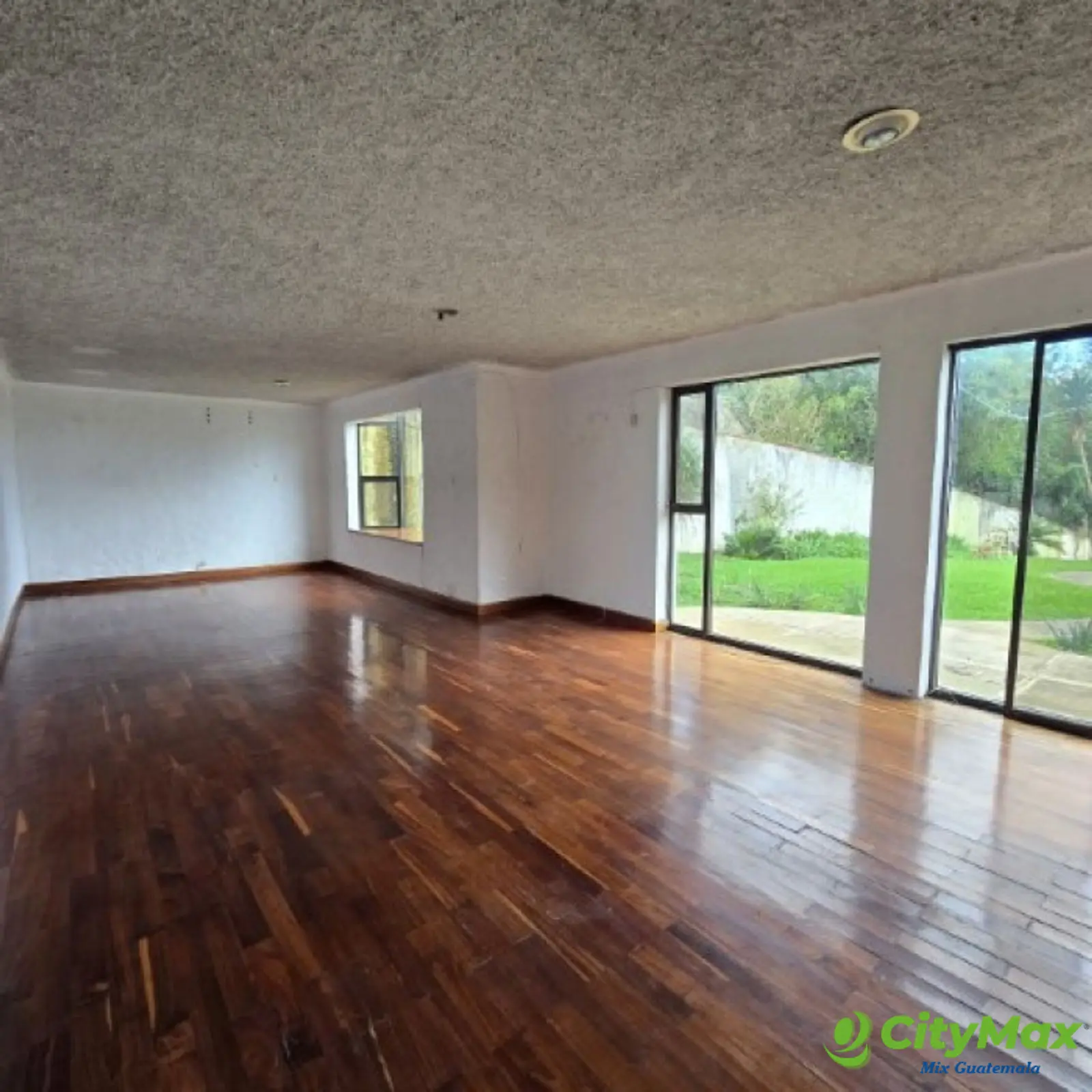 Casa en Venta en Montebello, Carretera a El Salvador - foto 10