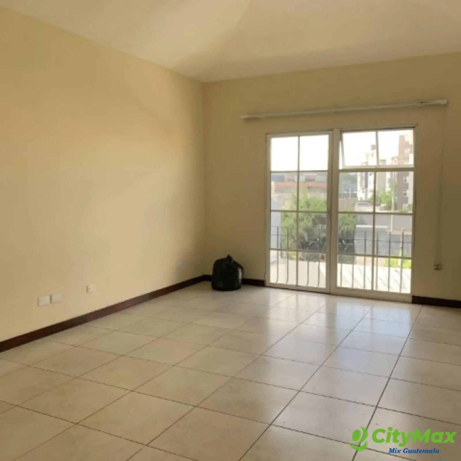 Casa en Venta Bosques de San Nicolas Zona 4 Mixco - foto 11