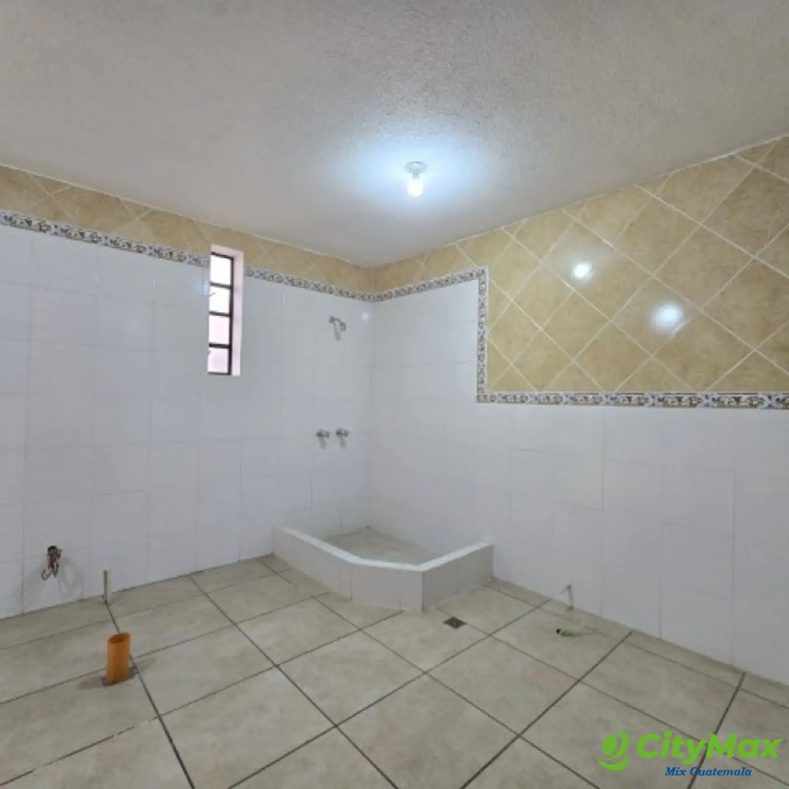 Casa grade en Venta Las Hojarascas Zona 1 de Mixco - foto 29